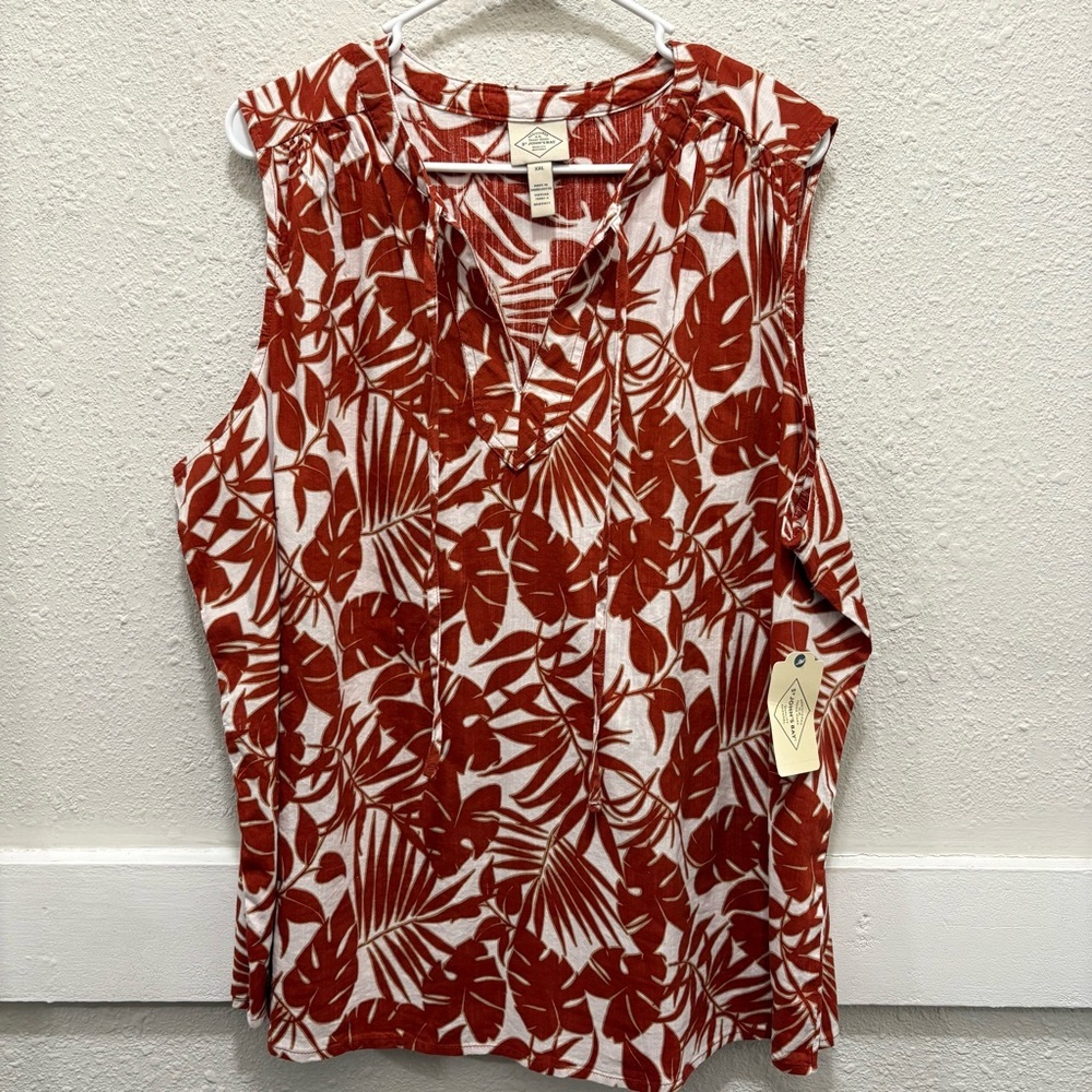 St. John's Bay Womens Split Tie Neck Sleeveless Blouse in Rust Palms Size XXL